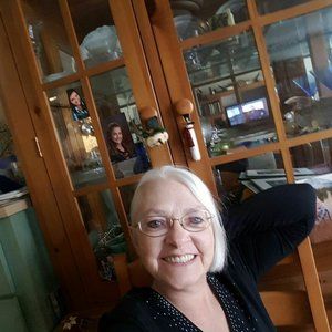 Meet your Posher, Karen